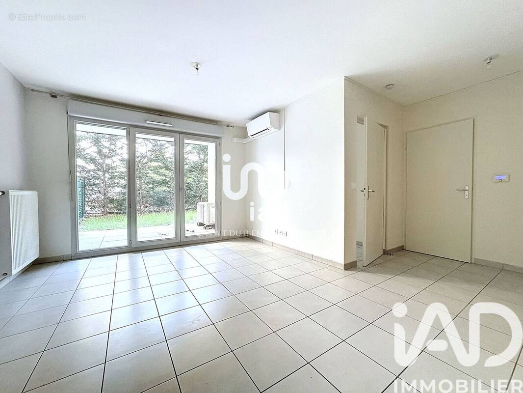Photo 1 - Appartement à VENISSIEUX