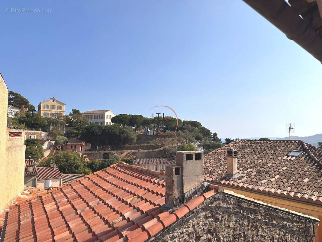 Maison à BORMES-LES-MIMOSAS