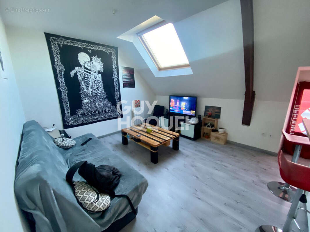 Appartement à BAGUER-MORVAN