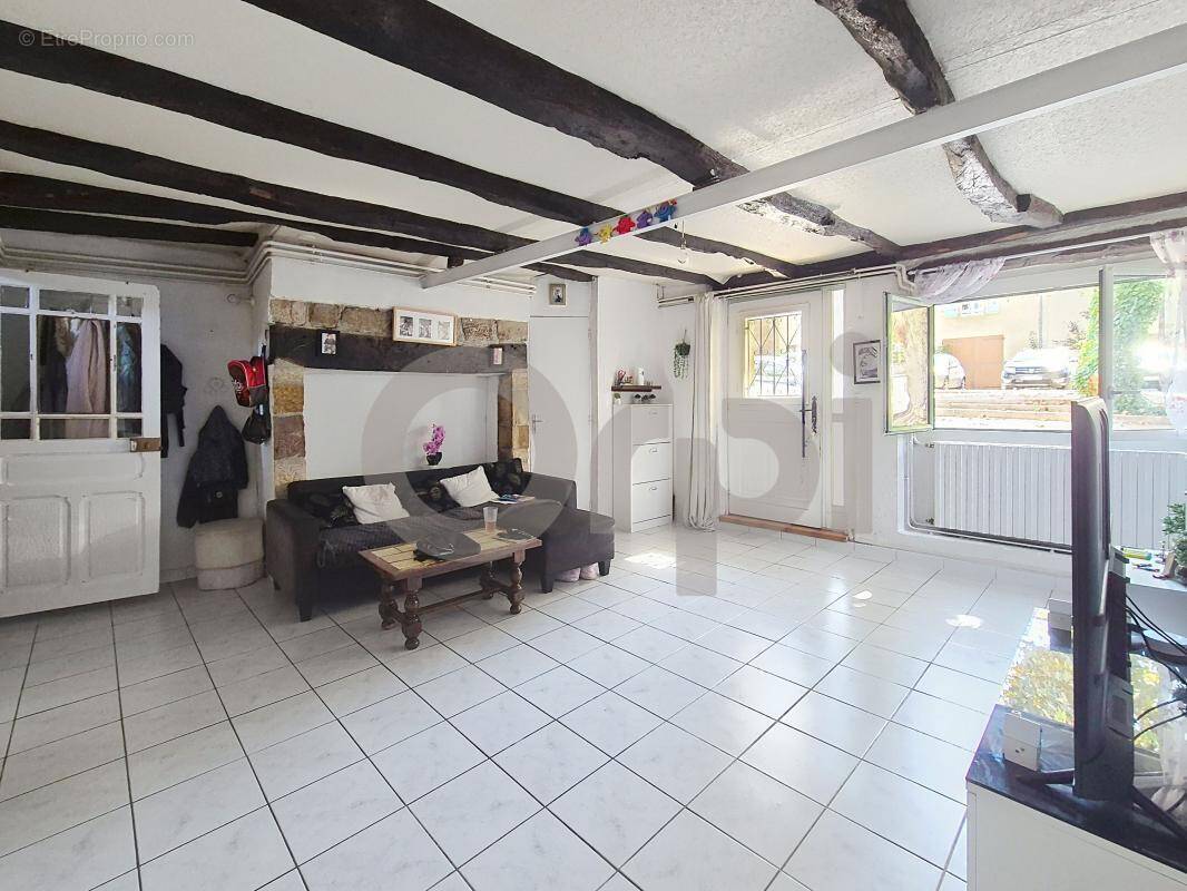 Maison à TERRASSON-LAVILLEDIEU