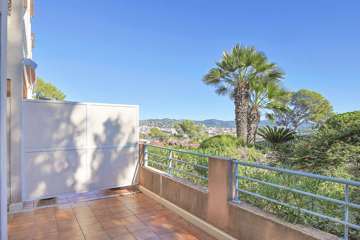 Appartement à HYERES