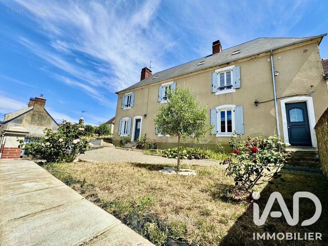 Photo 1 - Maison à CONNERRE