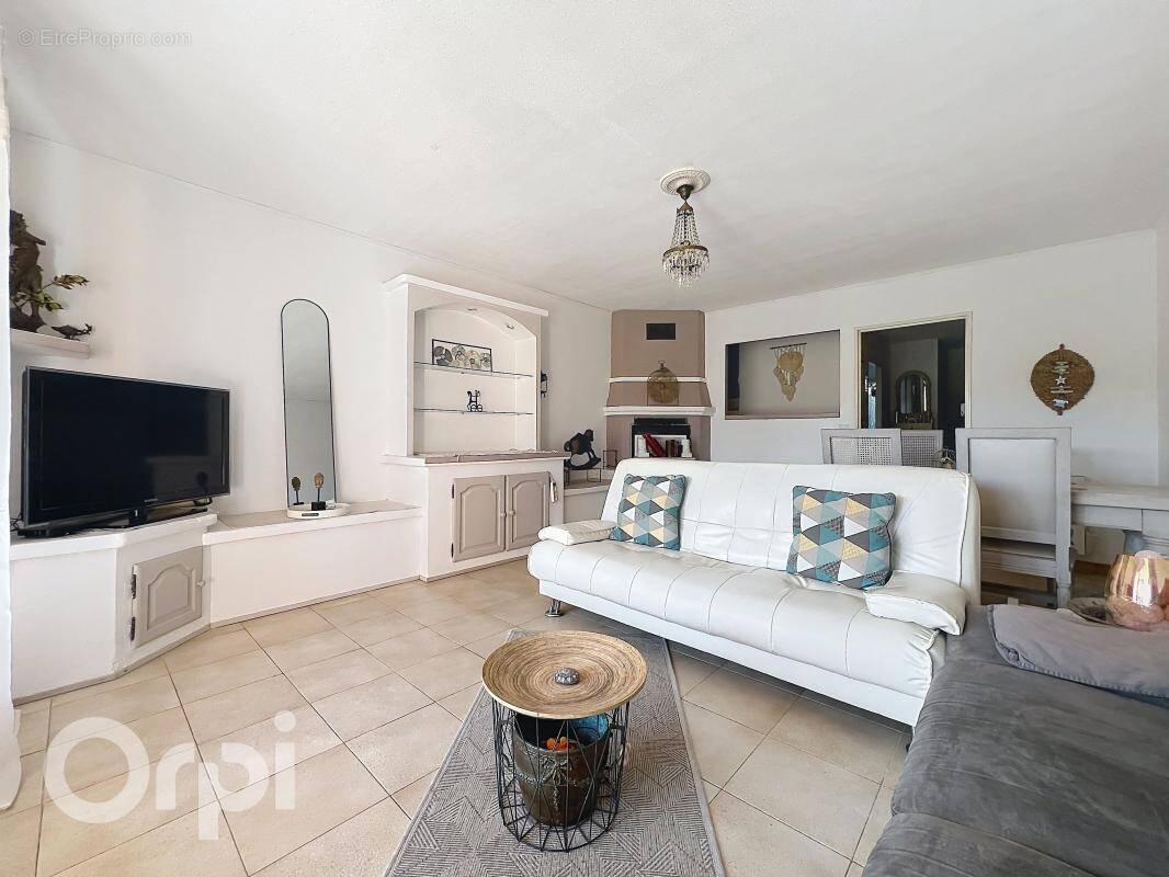 Maison à VILLENEUVE-LOUBET