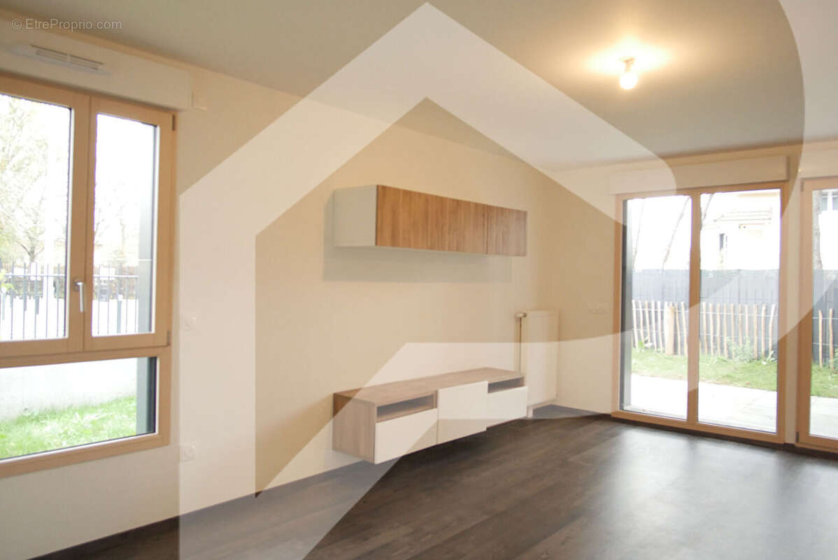 Appartement à NANTERRE