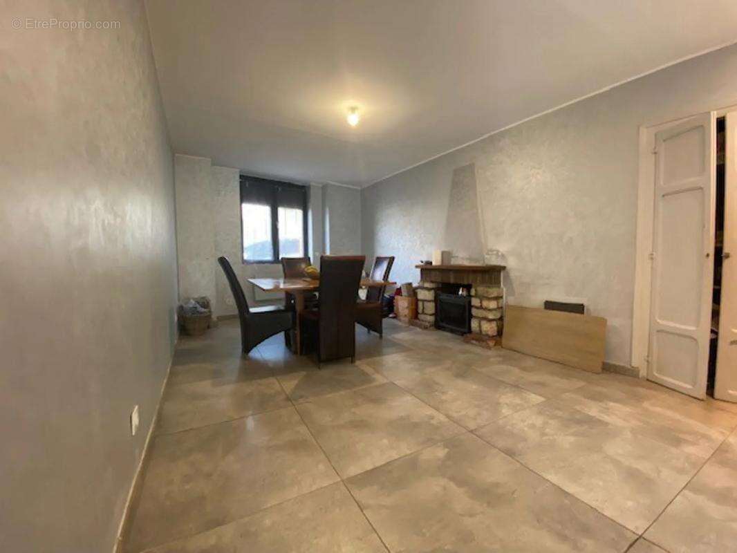 Maison à CHATEAU-CHINON(VILLE)