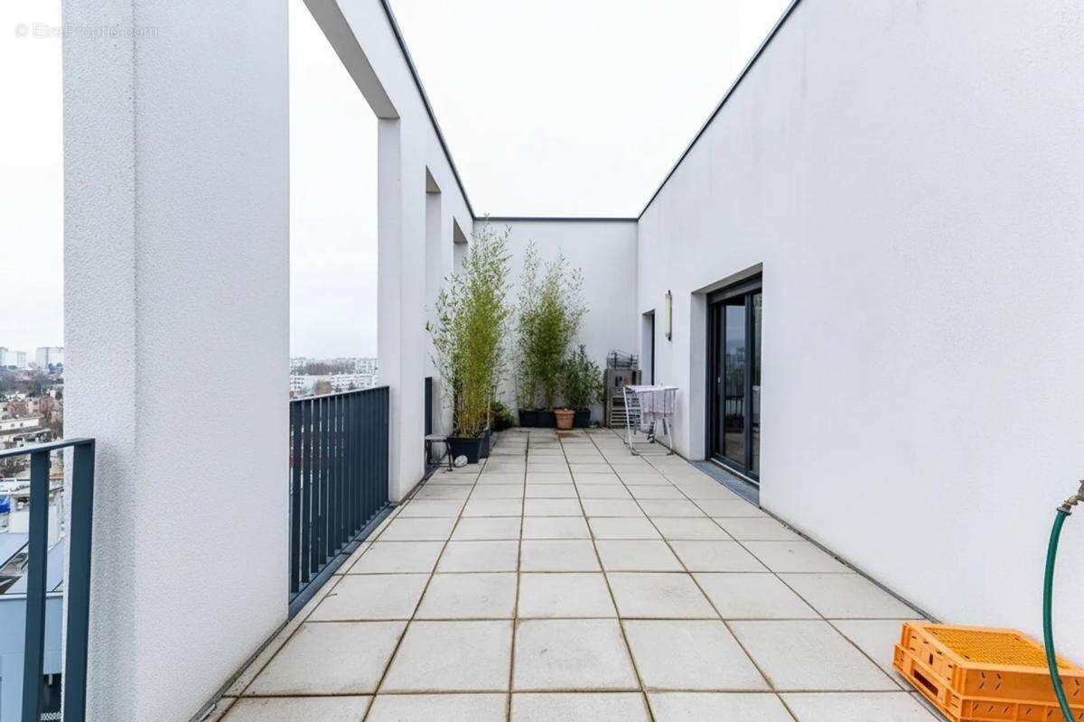Appartement à BONDY