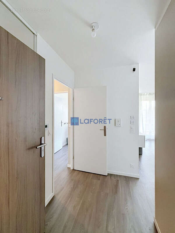 Appartement Saint Pierre Du Perray 3 pièce(s) 61 m2 - photo 9