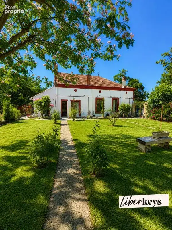 Maison familiale T5 de plain-pied rénovée avec garage et jardin - photo 8