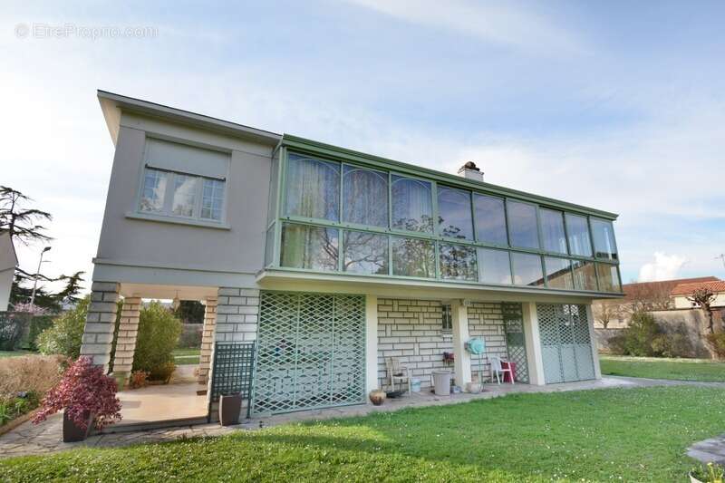 Maison à LA COURONNE