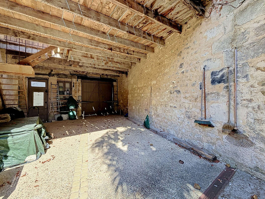 Maison à CHATEAUNEUF-SUR-CHARENTE