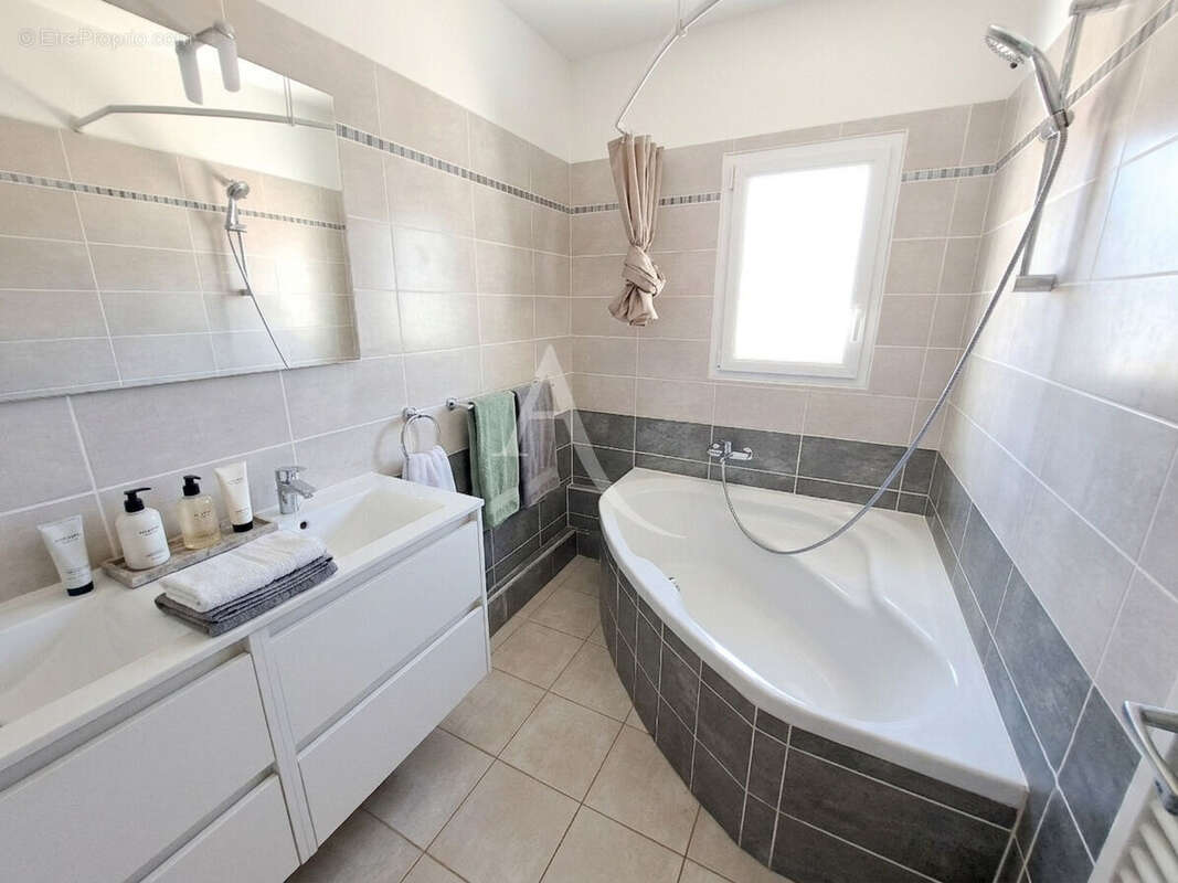Maison Les Herbiers 5 pièce(s) - photo 9