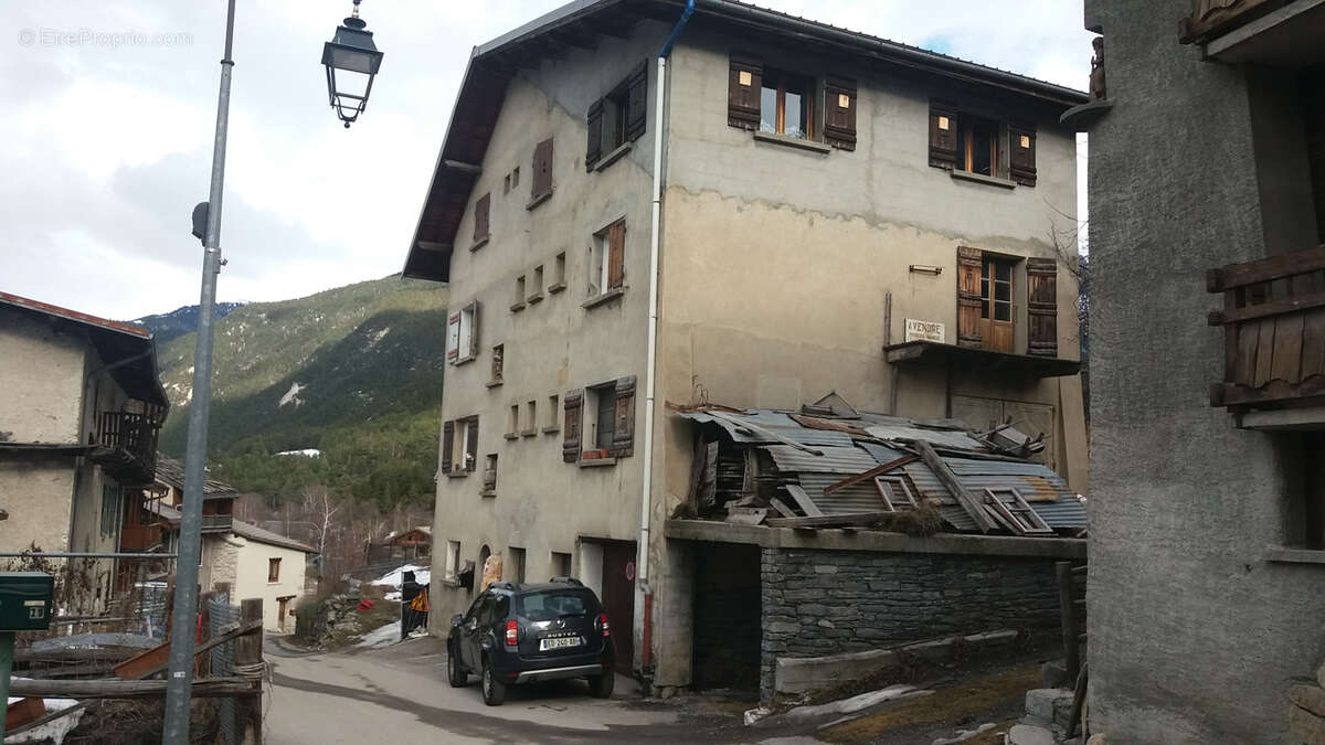 Appartement à AUSSOIS