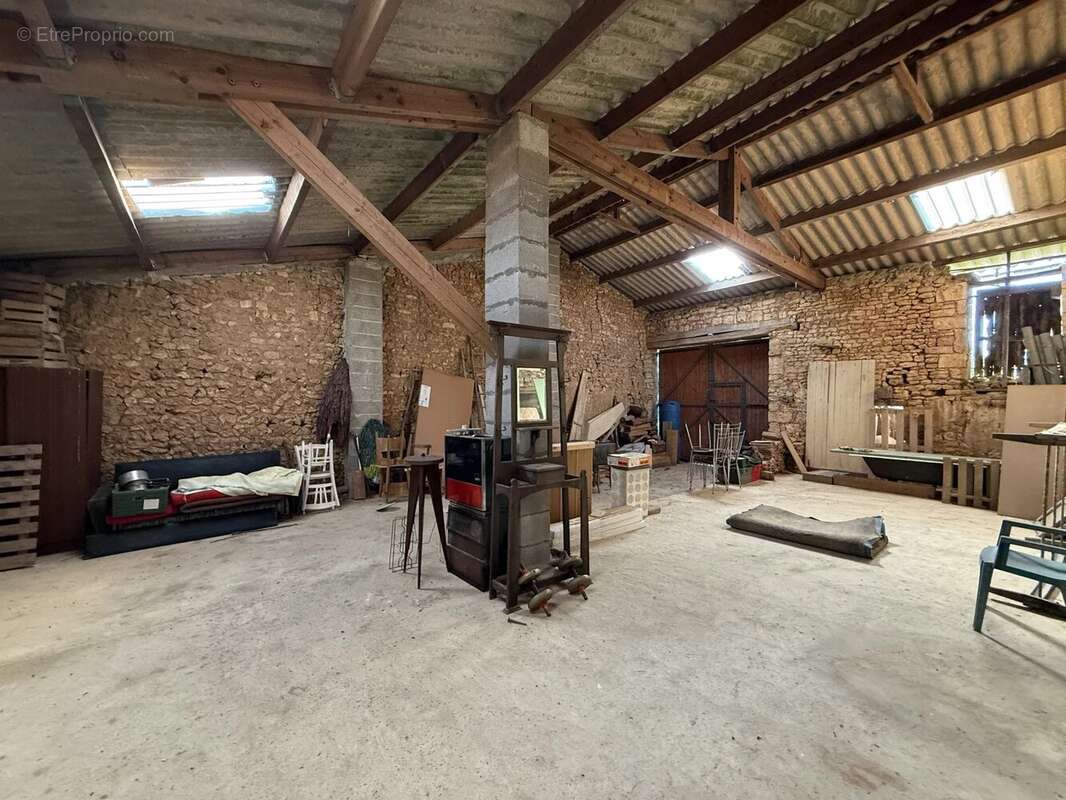 Maison à SAINT-MARTIN-DU-CLOCHER