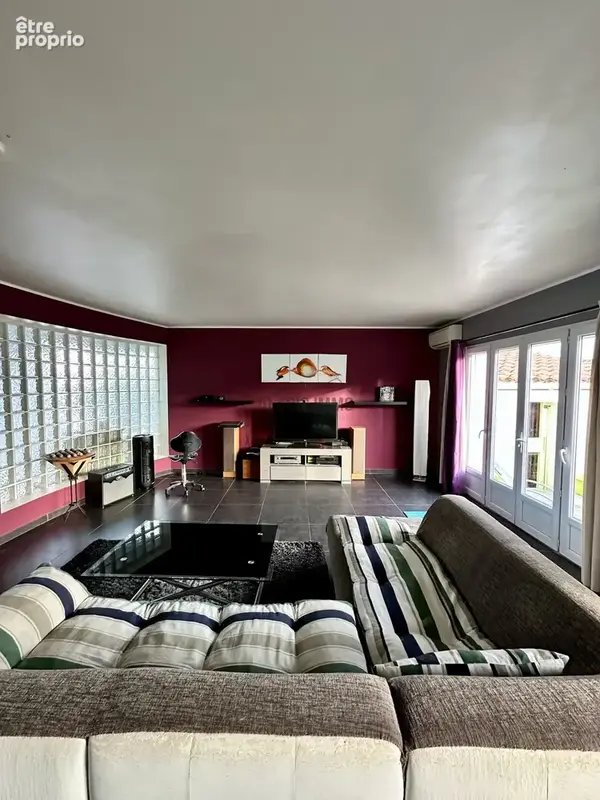 Villa indépendante 155 m2 avec garage, jardin et dépendance - photo 4