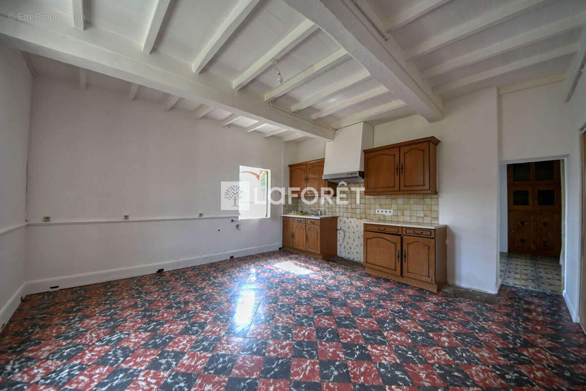 Maison à LISLE-SUR-TARN