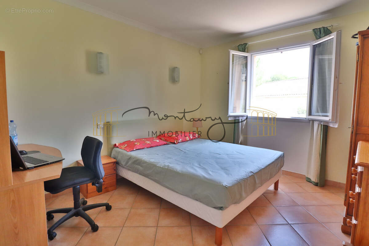 A vendre nimes collines nord villa avec piscine et sans vis a vis - photo 9