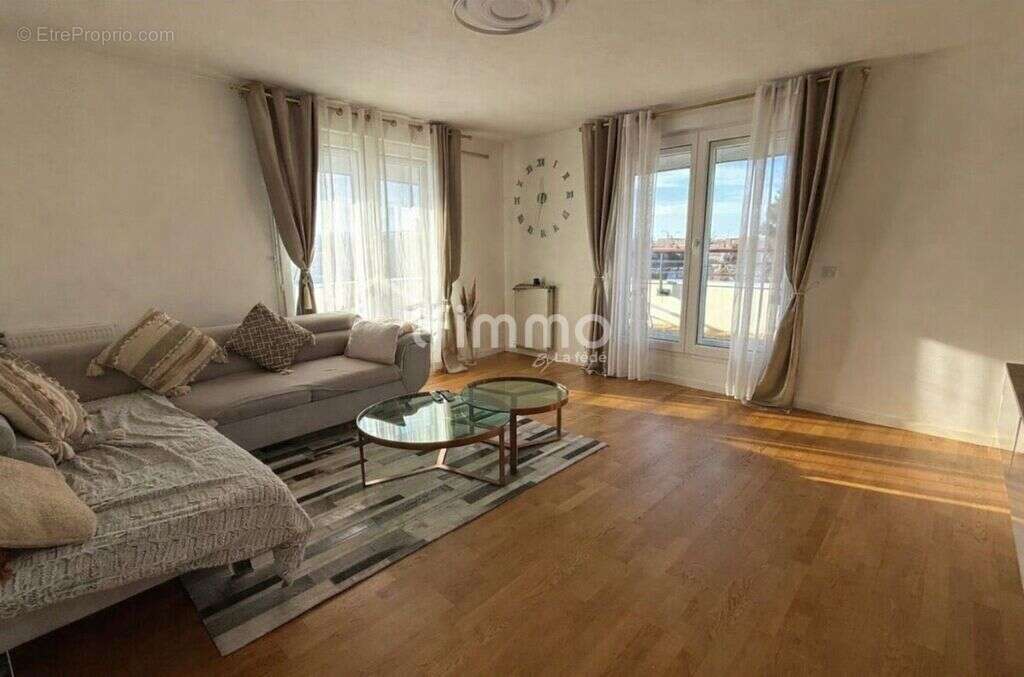 Appartement à LES MUREAUX