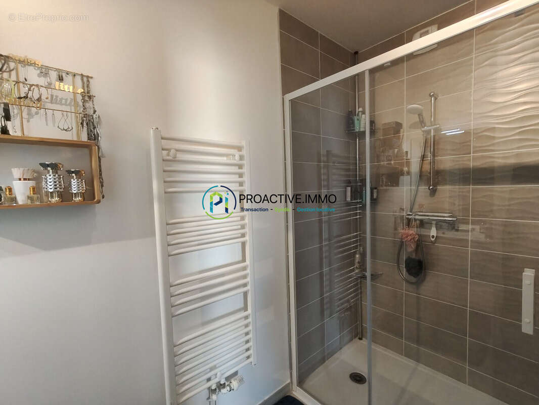 Appartement à VILLENAVE-D'ORNON
