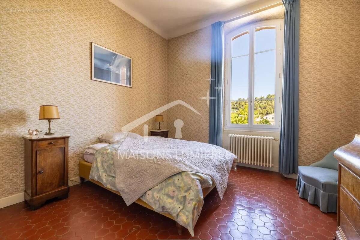 Demeure d'exception en centre-ville d'Apt - 11 pièces - 950 000€ - 370 m² habitables - photo 16