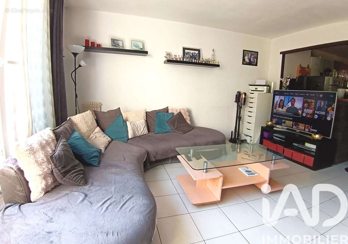 Photo 4 - Appartement à CERGY