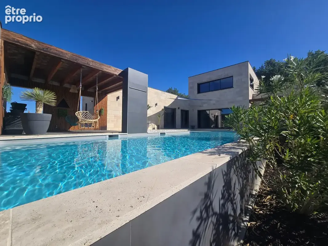 Villa contemporaine d’exception avec piscine   Prestations haut de gamme sur un terrain de 1700m2 - photo 13