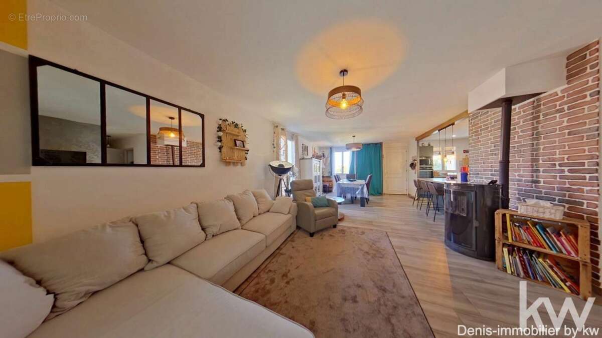 Maison à BOULETERNERE