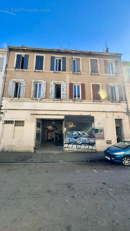 Appartement à MARSEILLE-3E
