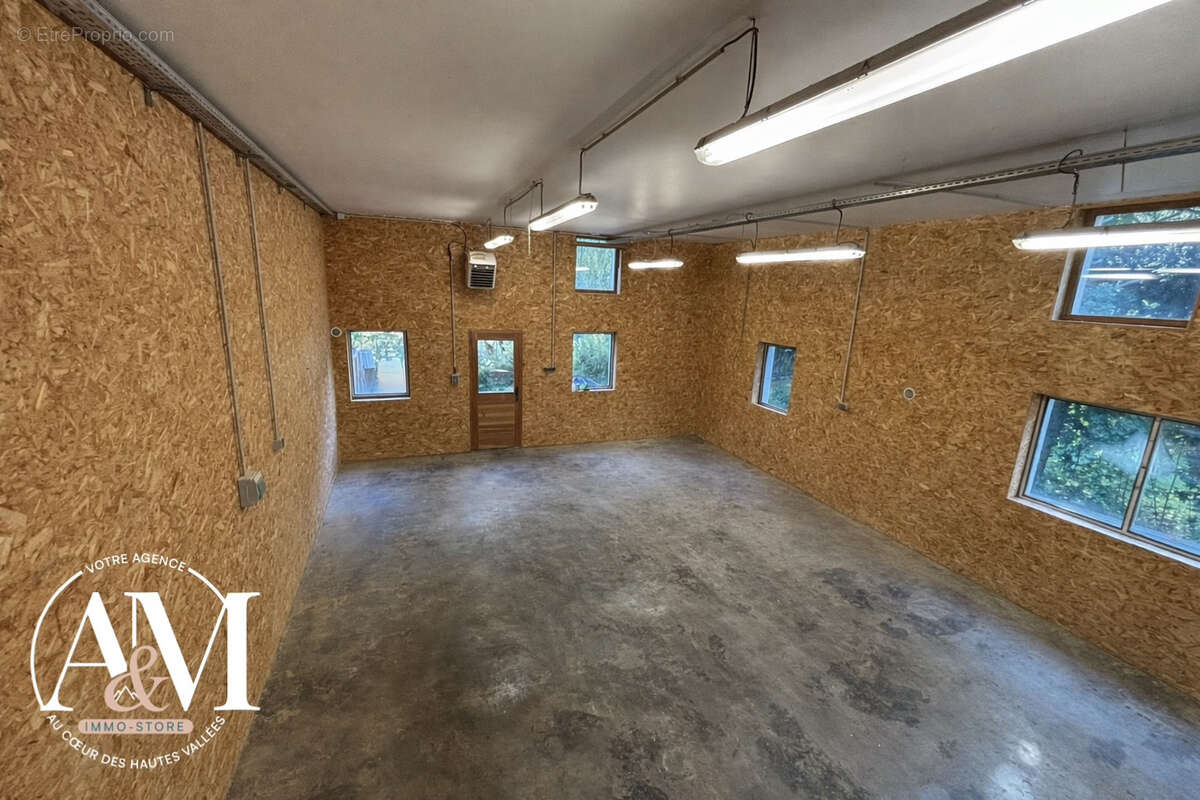 Appartement à LA SALLE-LES-ALPES