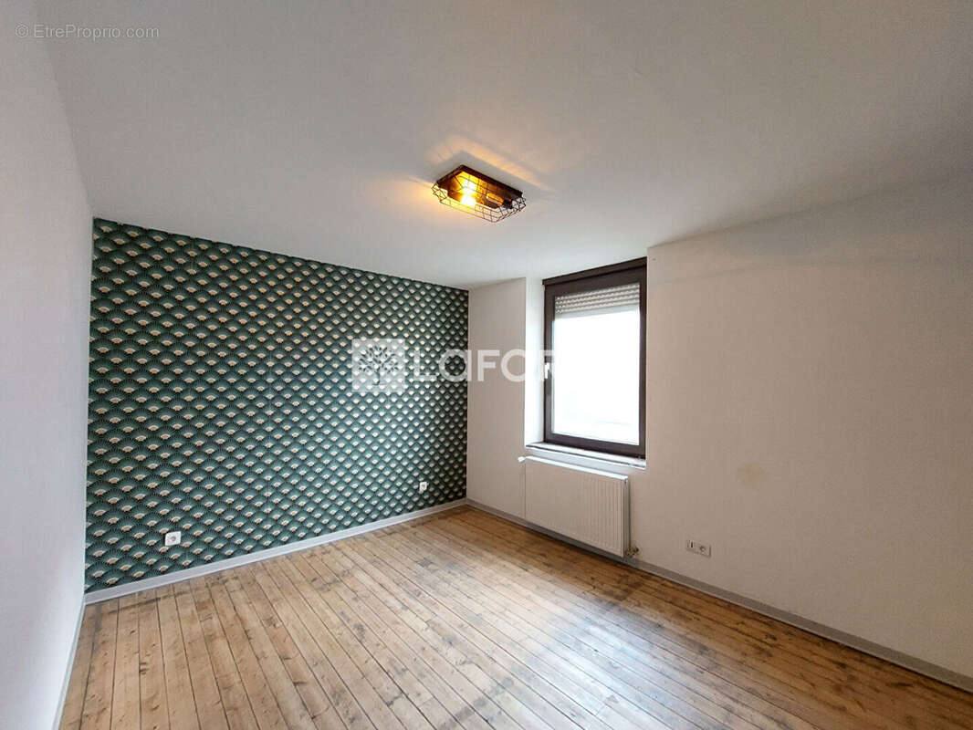 Maison Russange 5 pièce(s) 70 m2 / 2 à 3 chambres/ / Jardin / Terrasse / Réserves - photo 7