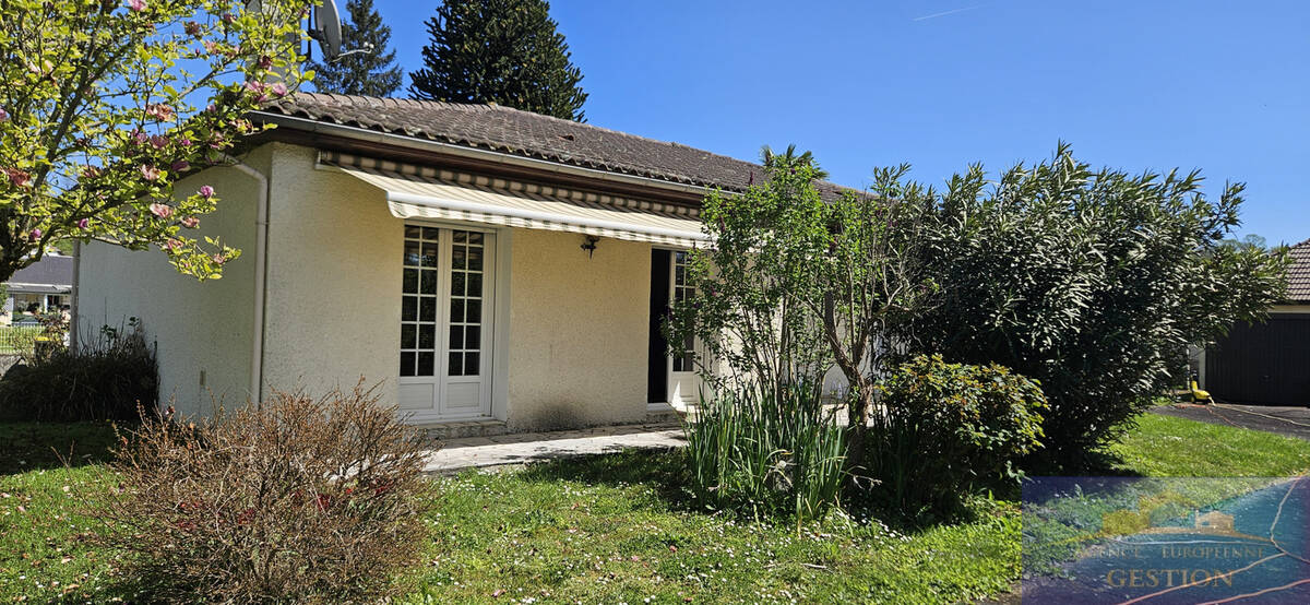Maison à PONTACQ