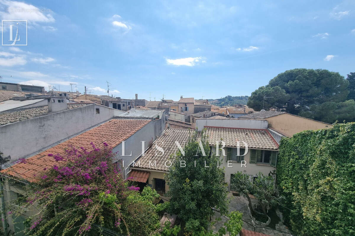 Maison à VALLAURIS