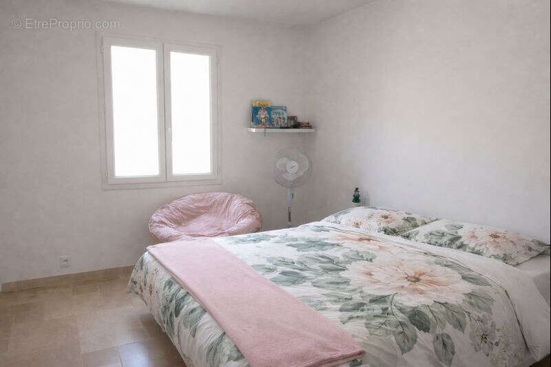 Maison à ESCRAGNOLLES