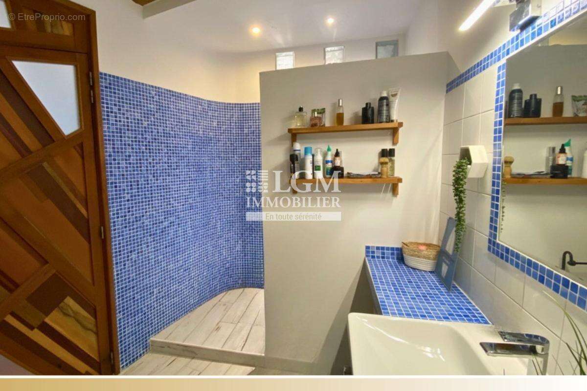 Maison à COURNONTERRAL