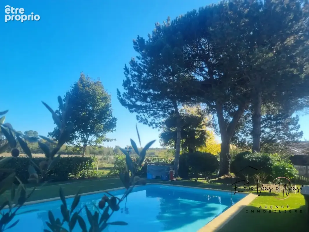 Maison 10 pièces 260 m² à vendre à Bazas (33430) - photo 2