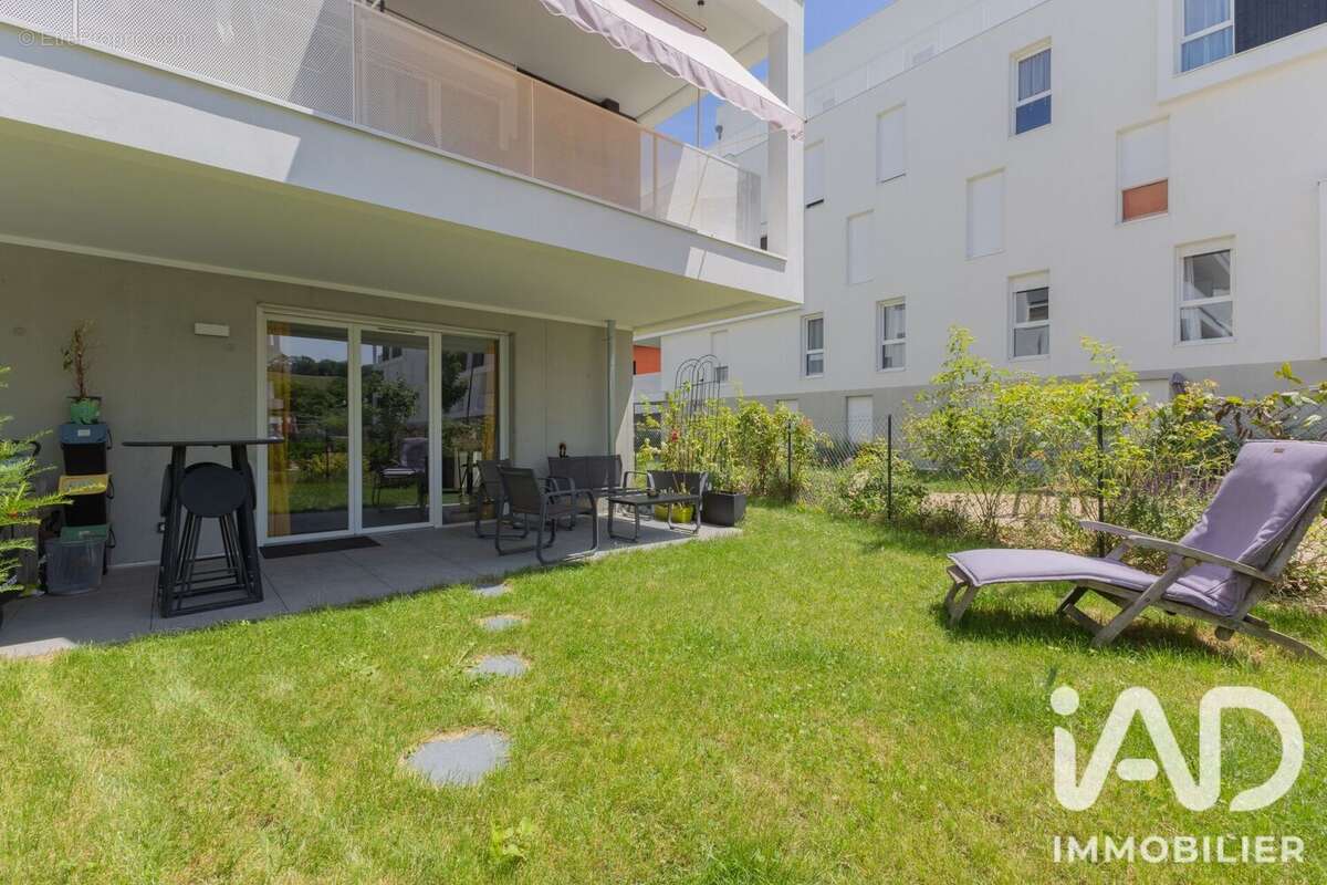 Appartement 85 m² à Challes-Les-Eaux  - photo 9