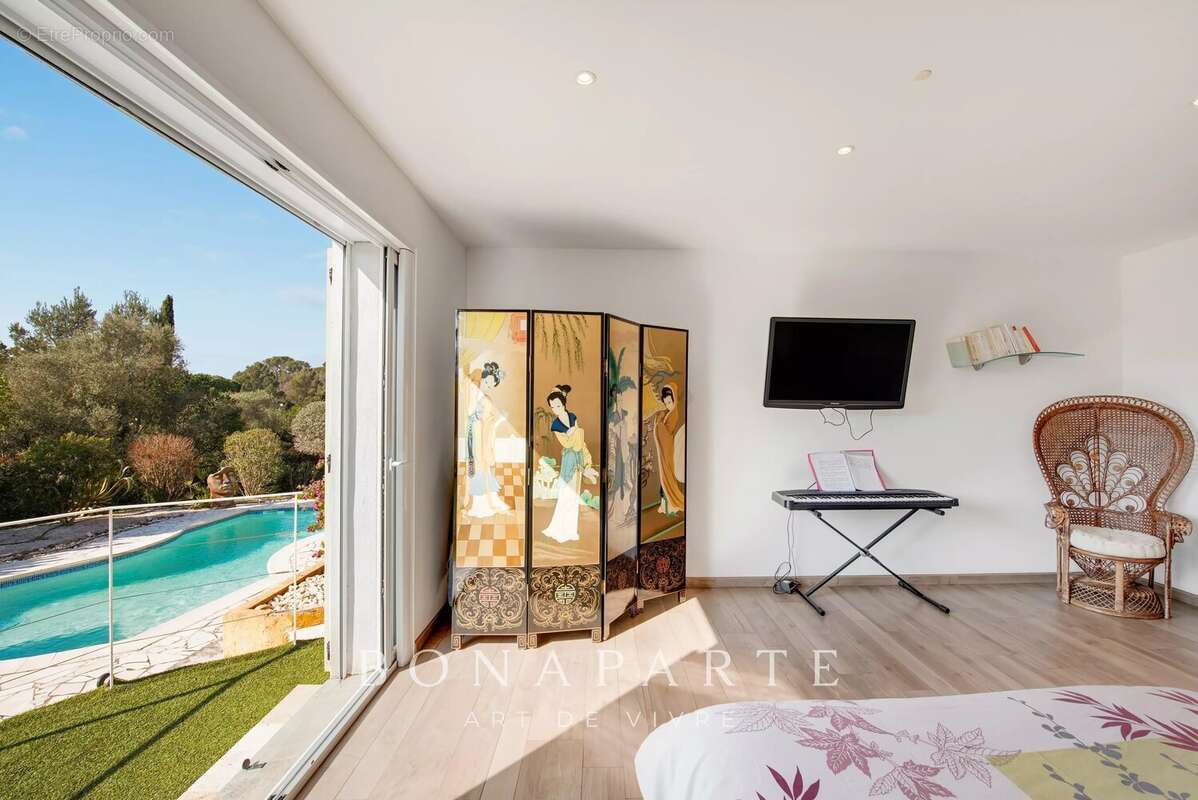 Maison à SAINT-RAPHAEL