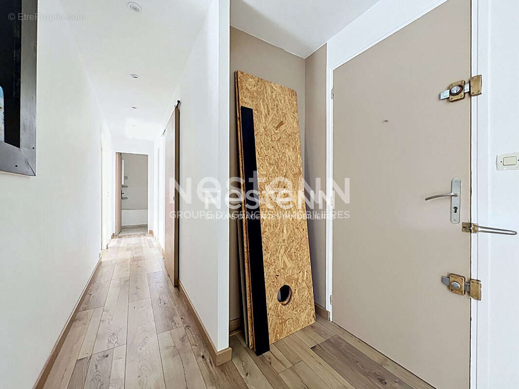 Appartement à VALLAURIS