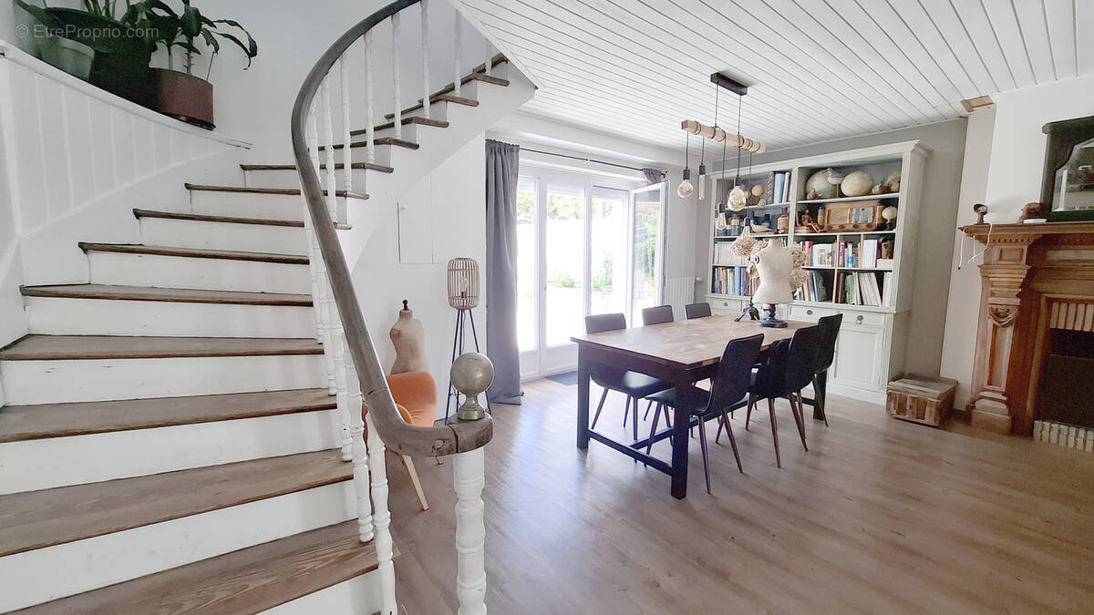 Maison à SAINTE-PAZANNE