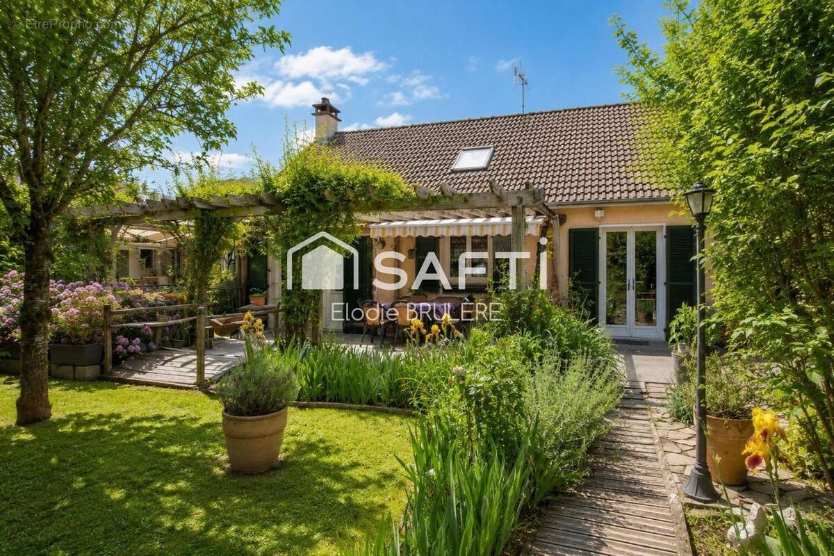 Photo 3 - Maison à SAINT-GERMAIN-LES-ARPAJON