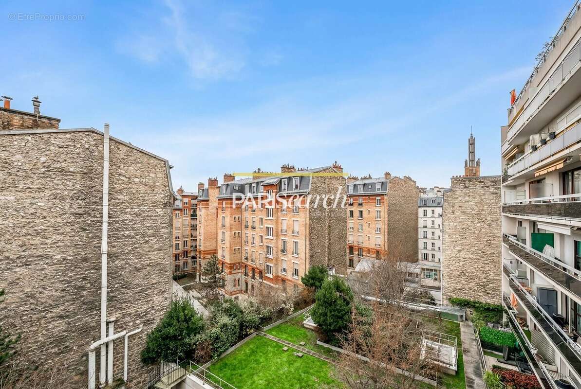 Appartement à PARIS-12E