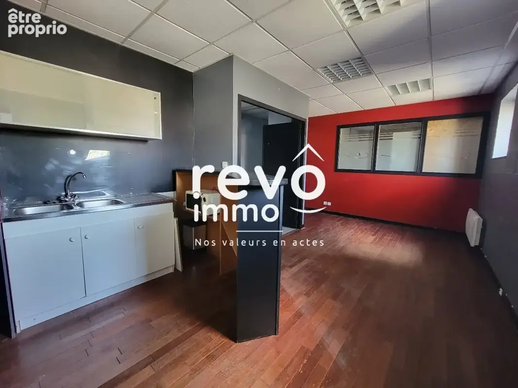 Bâtiment professionnel de 361 m² avec locataire en place et fort potentiel d'exploitation - photo 5