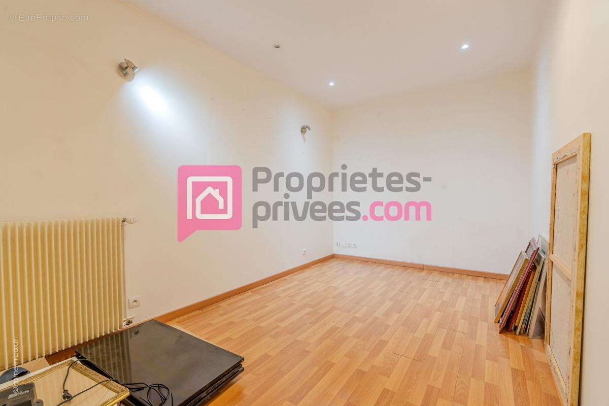 Appartement à SAINT-MAUR-DES-FOSSES