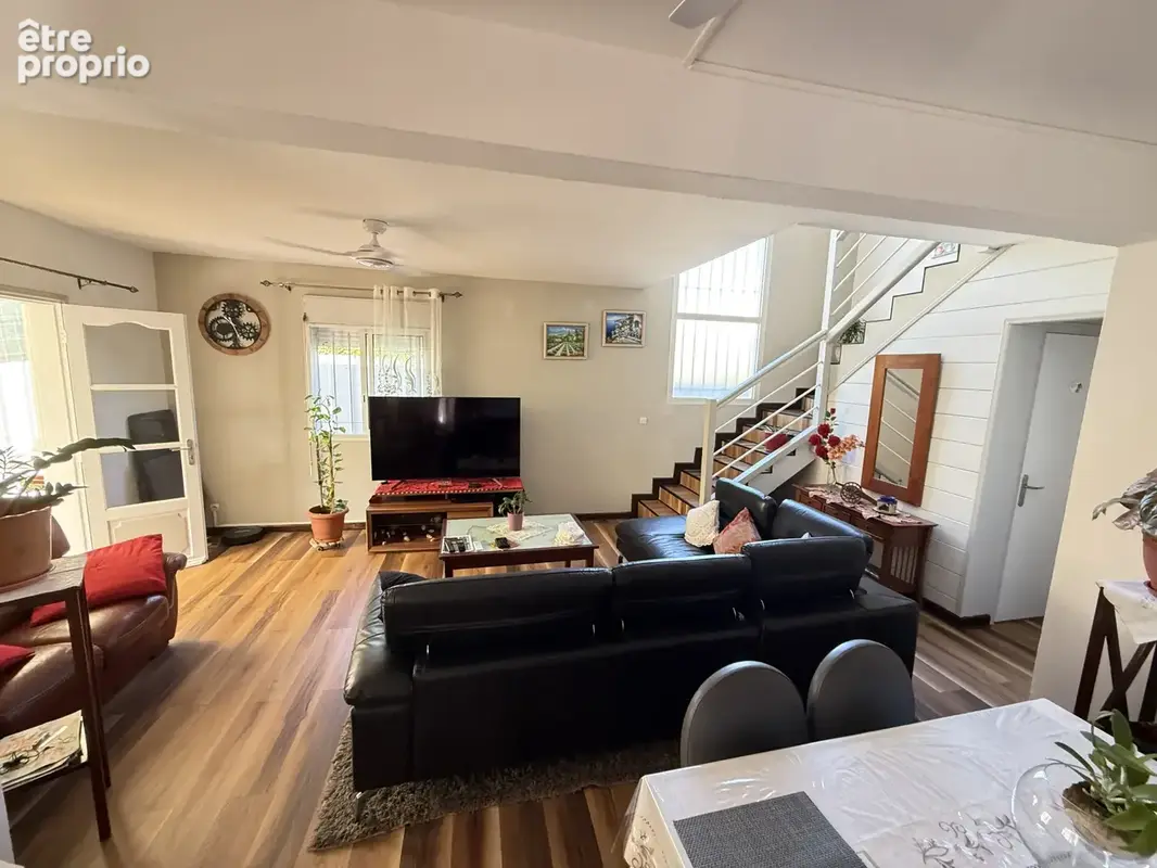 À VENDRE   Belle maison familiale idéalement située au Port - photo 5
