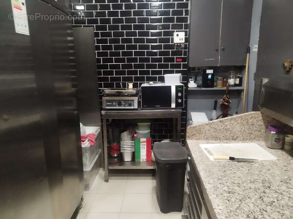 Commerce à PARIS-10E