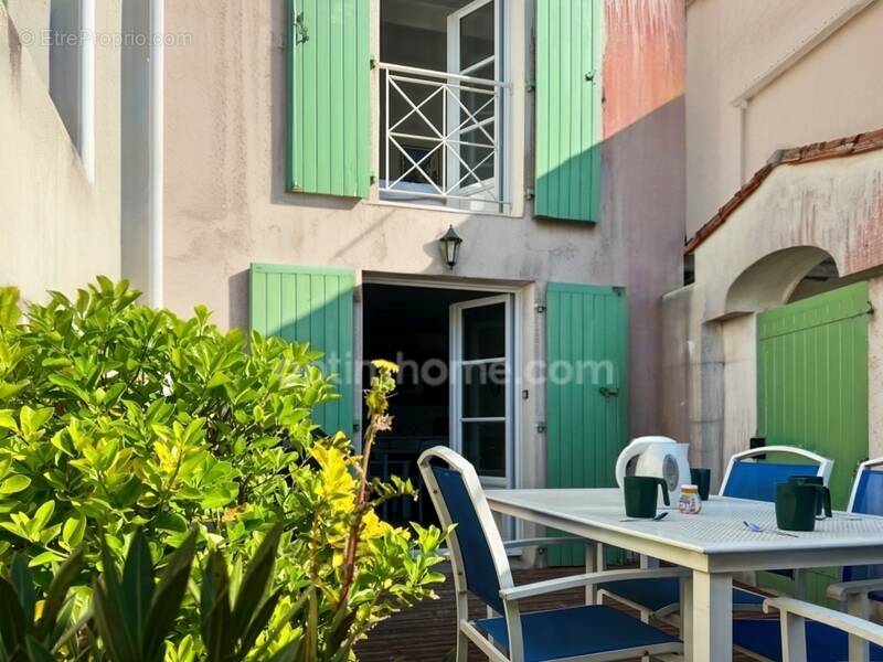 Maison à LA FLOTTE
