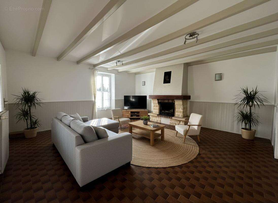 Maison à FERRIERES