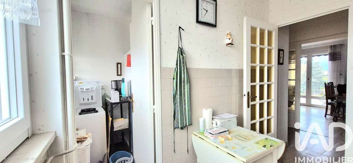 Appartement 64 m² à Firminy  - photo 8