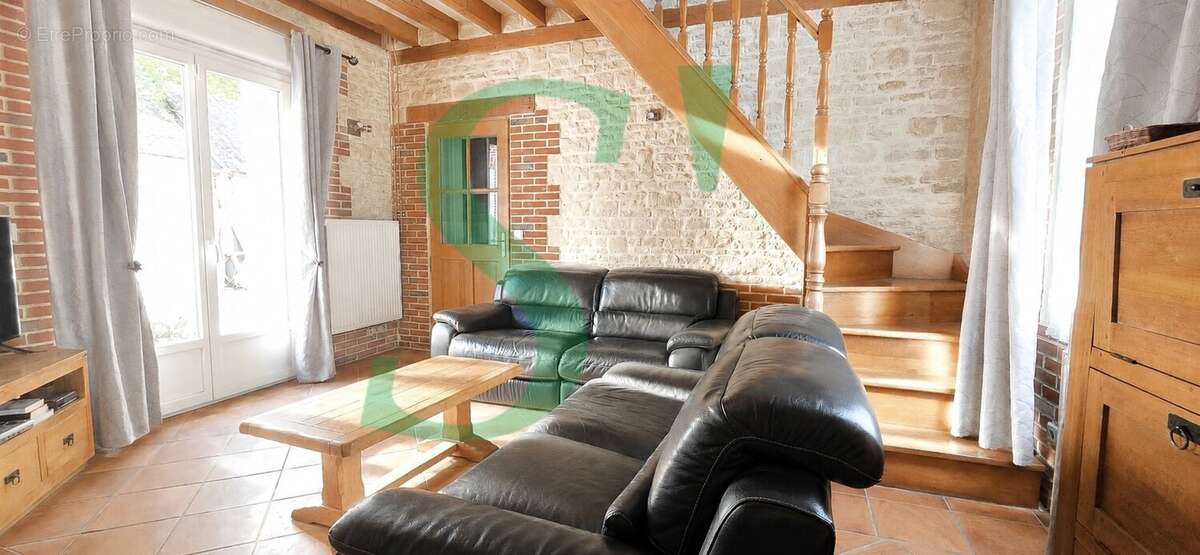 Maison 111 m² à Chaumont-En-Vexin  - photo 2