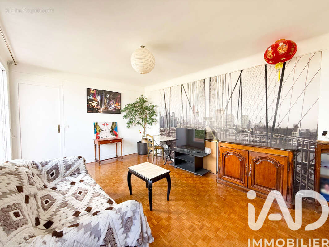 Photo 4 - Appartement à PARIS-18E