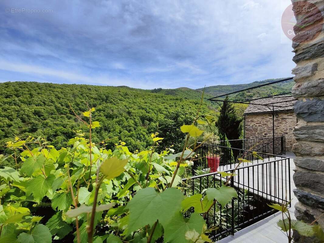 Maison à LE POMPIDOU